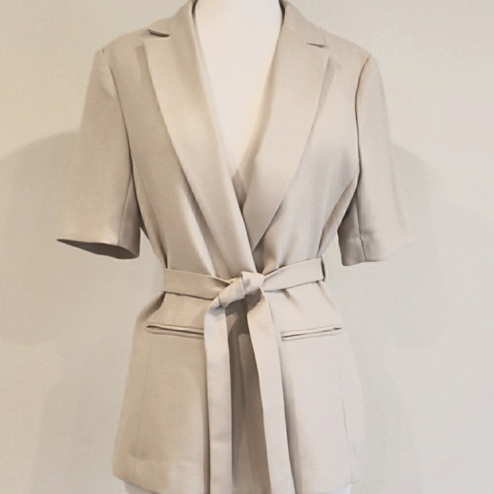 H&M Short Sleeve Belted Blazer NWOT Sz S